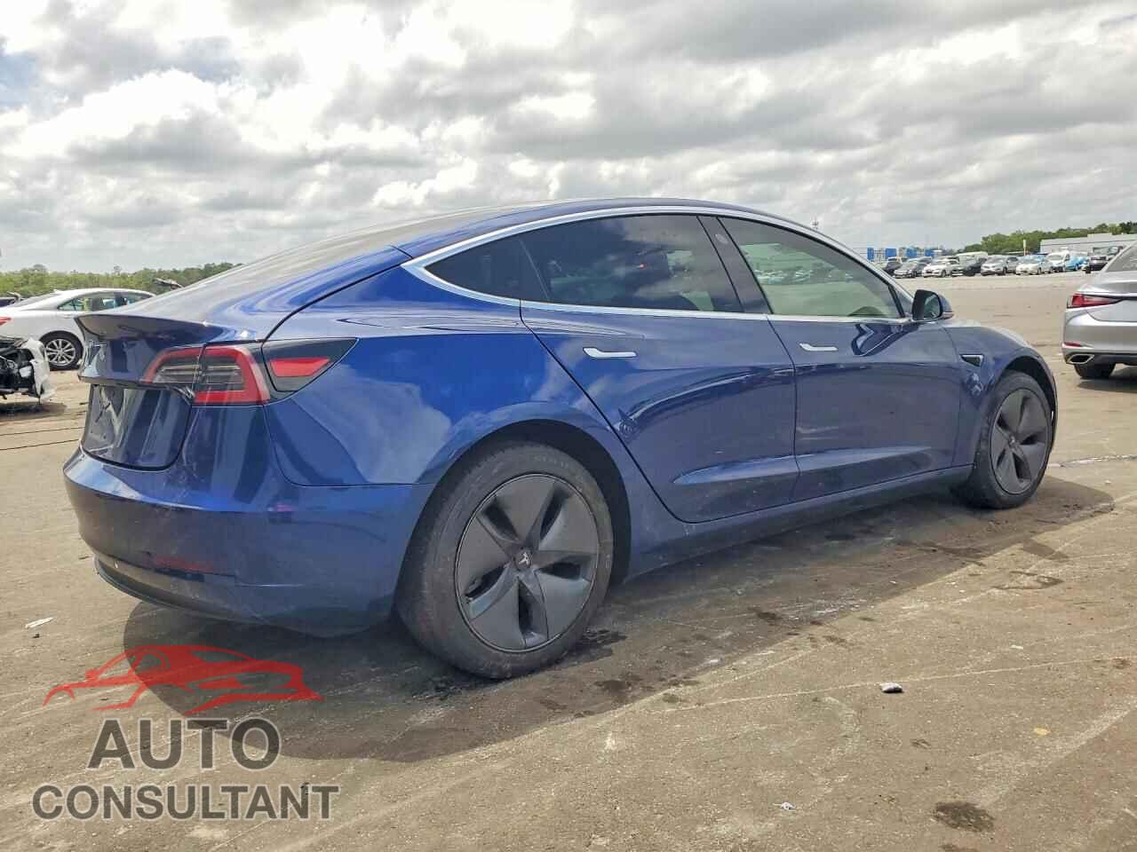 TESLA MODEL 3 2018 - 5YJ3E1EA0JF005580