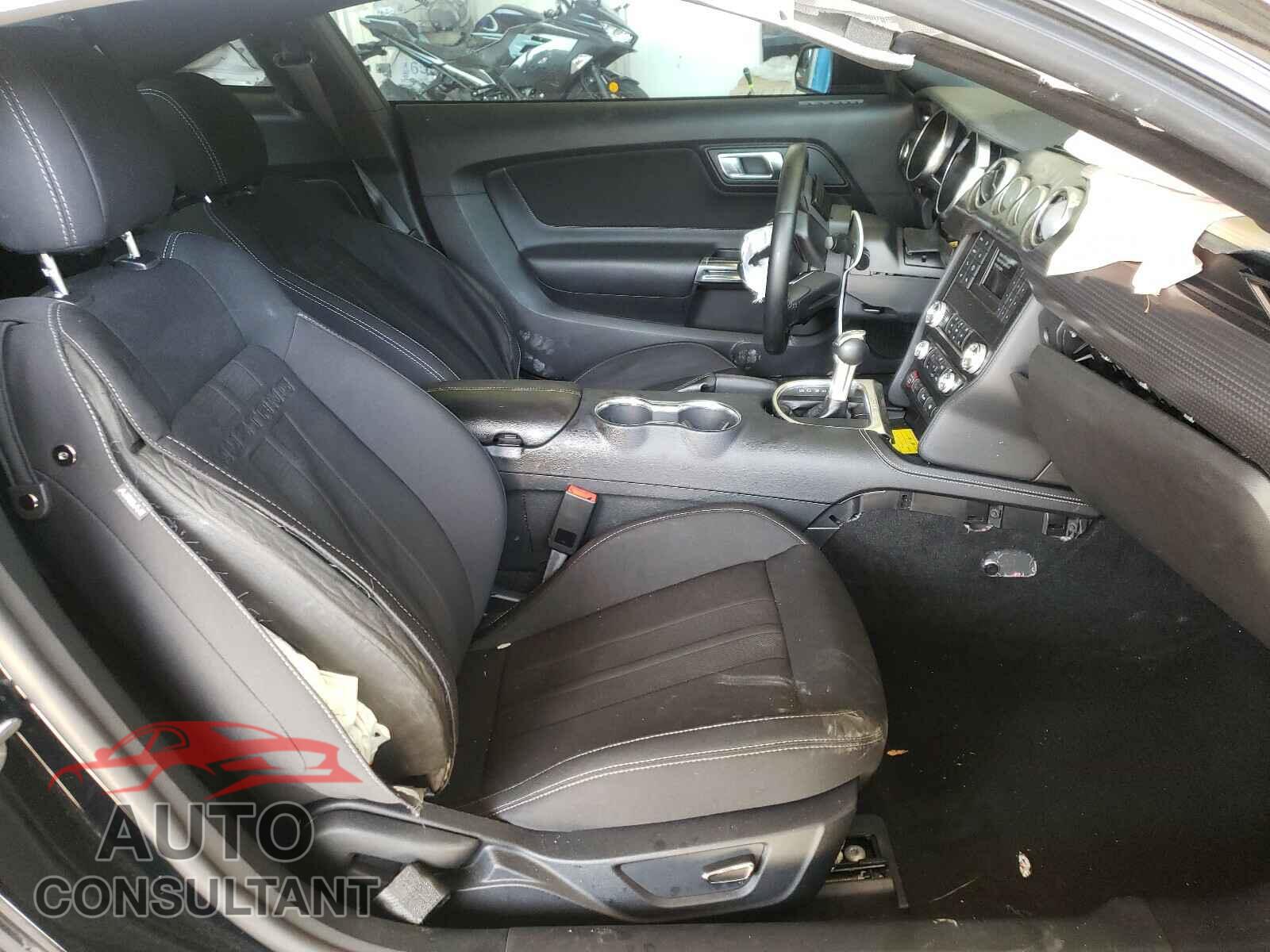 FORD MUSTANG 2019 - 1FA6P8CF1K5187457