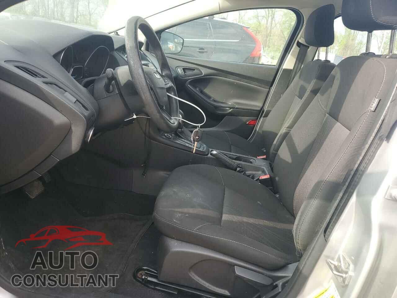 FORD FOCUS 2016 - 1FADP3E29GL368183