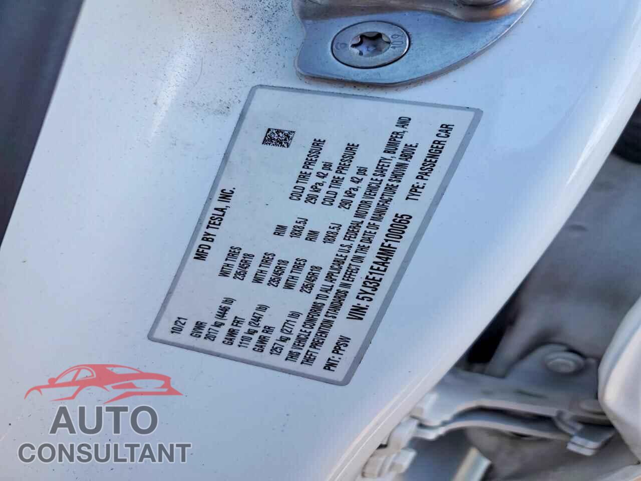 TESLA MODEL 3 2021 - 5YJ3E1EA4MF100065