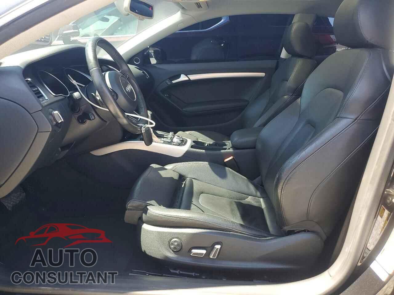 AUDI A5 2013 - WAUVFAFR4DA002010
