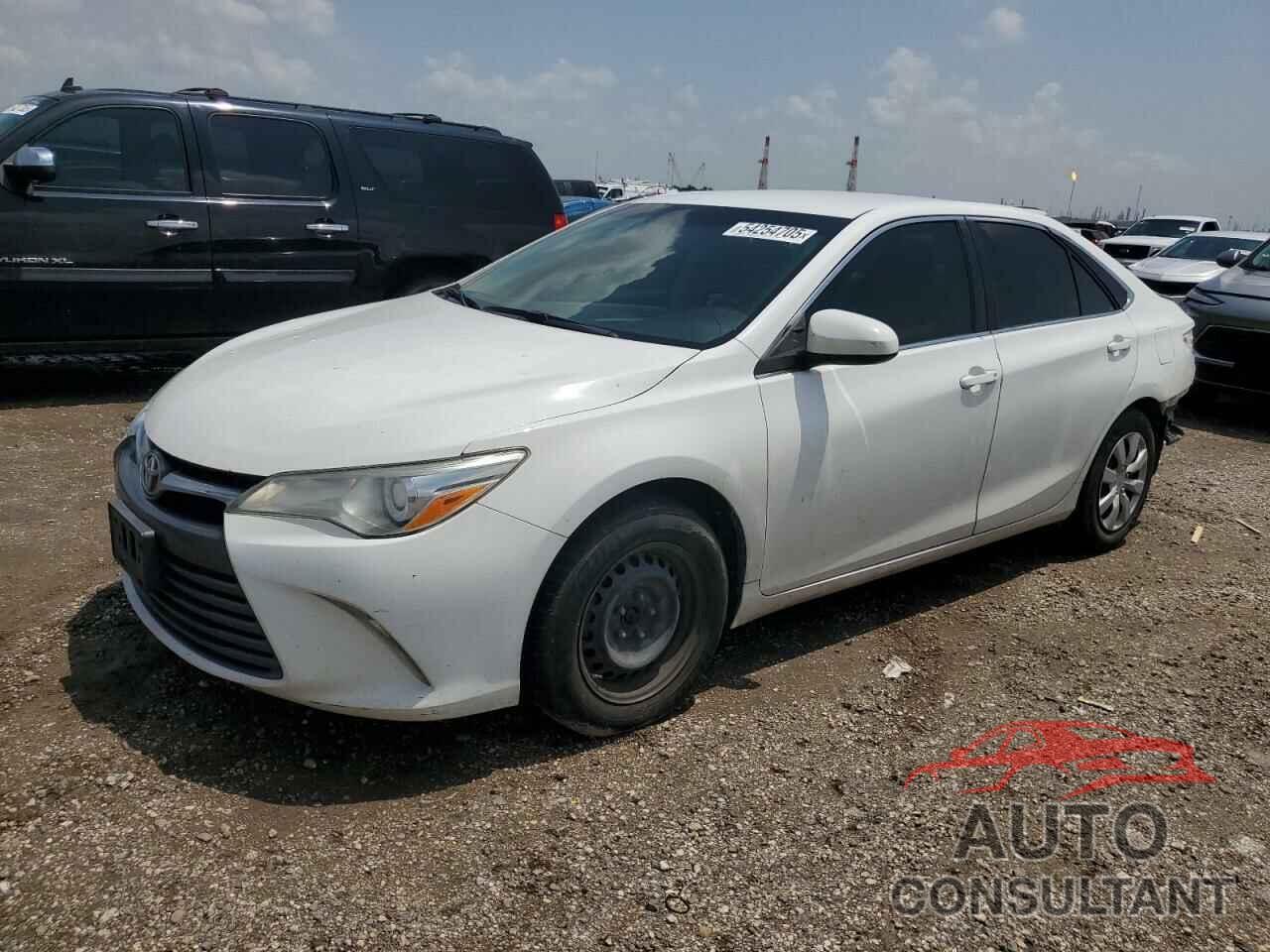 TOYOTA CAMRY 2015 - 4T4BF1FK1FR503738