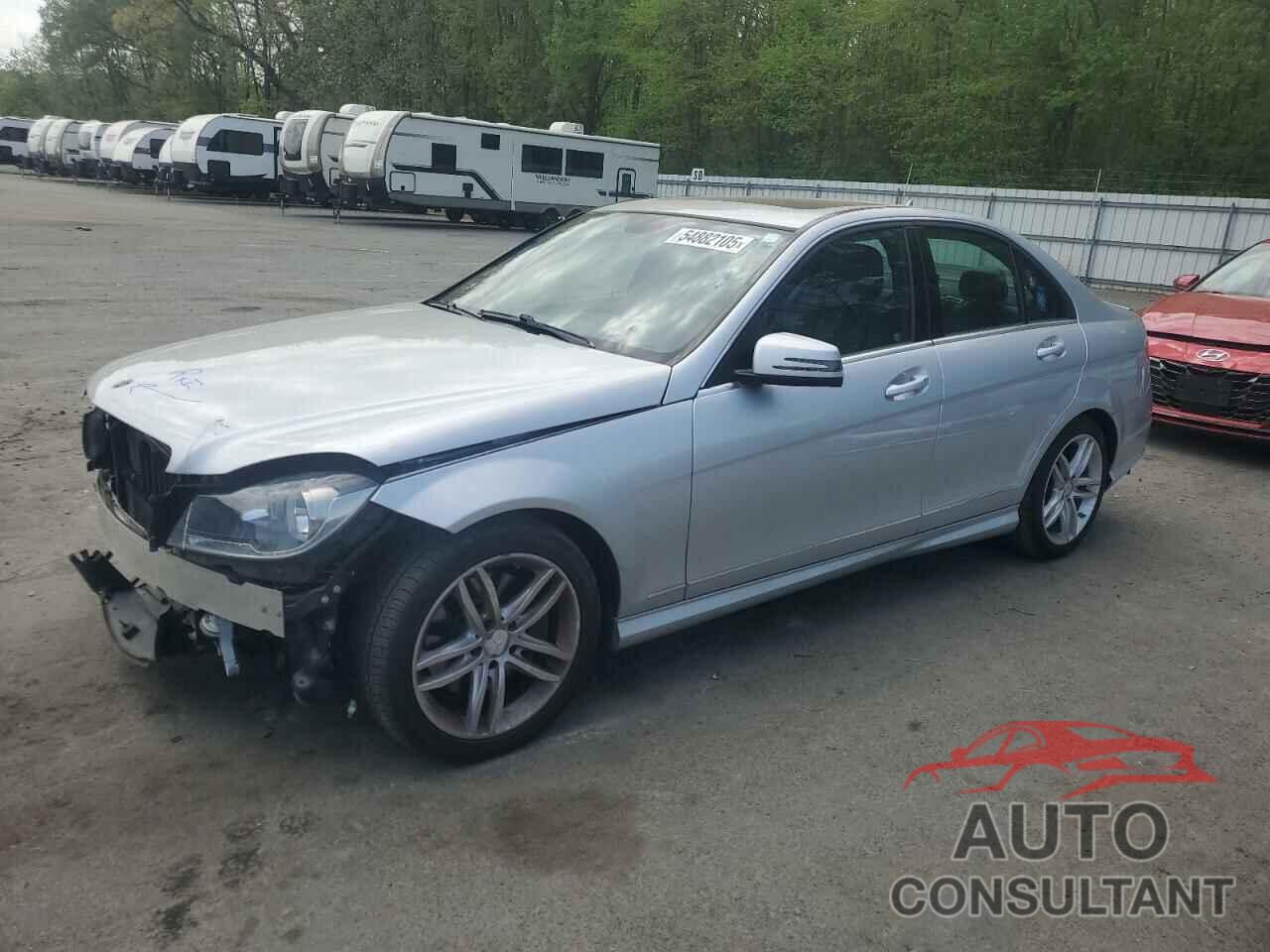 MERCEDES-BENZ C-CLASS 2013 - WDDGF8AB4DG137859