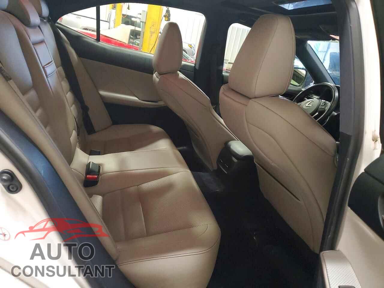 LEXUS IS 2014 - JTHCF1D25E5000128