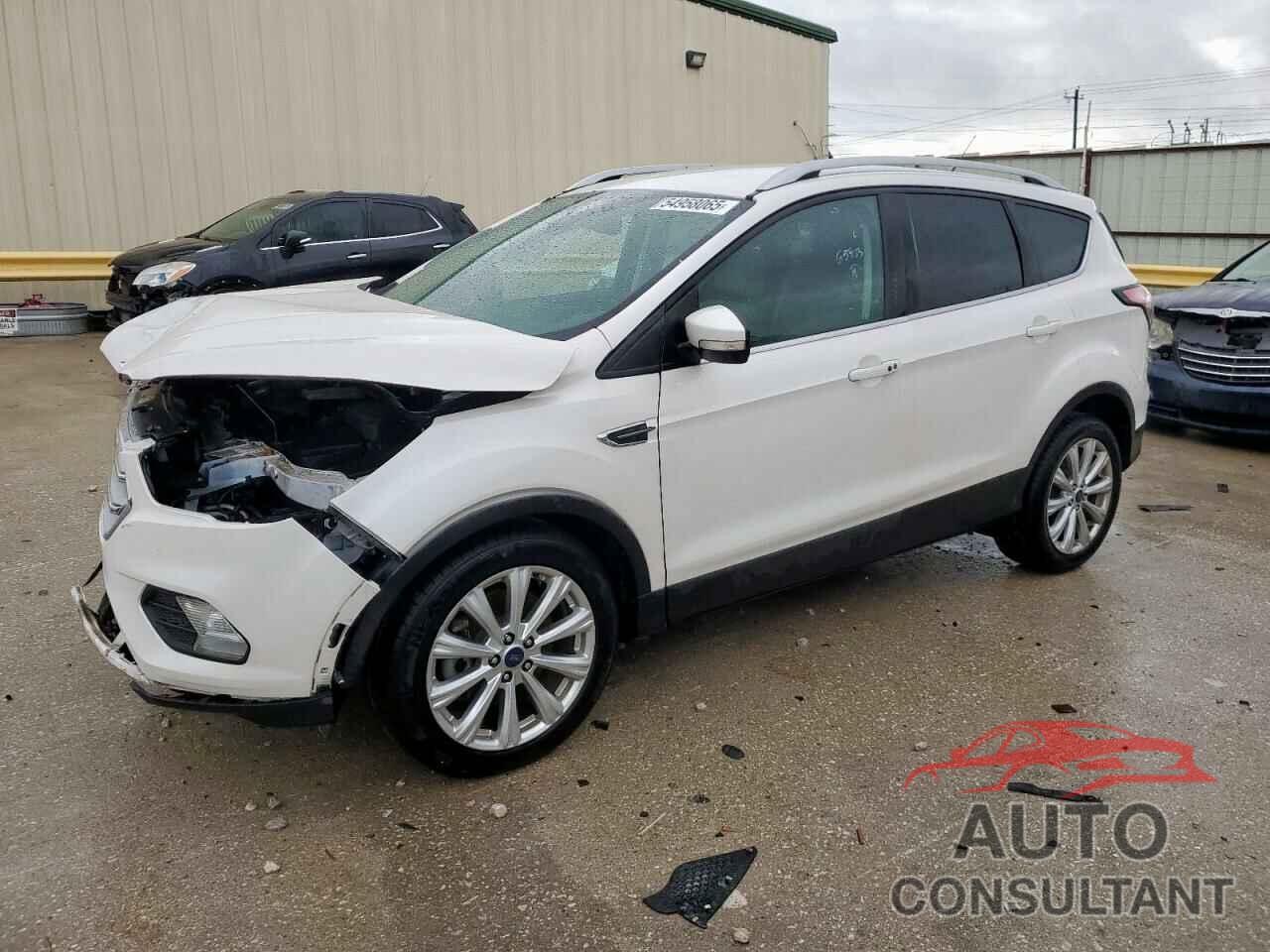 FORD ESCAPE 2017 - 1FMCU0J90HUD10065