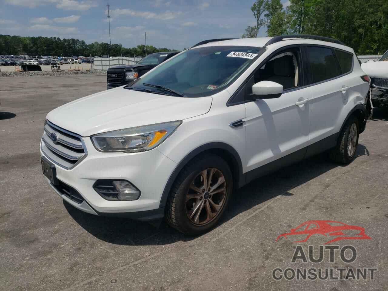 FORD ESCAPE 2018 - 1FMCU0GD5JUB46541