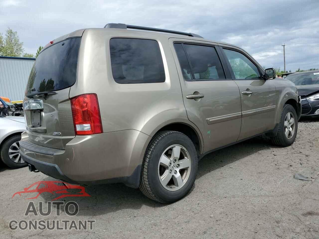 HONDA PILOT 2011 - 5FNYF4H58BB033647