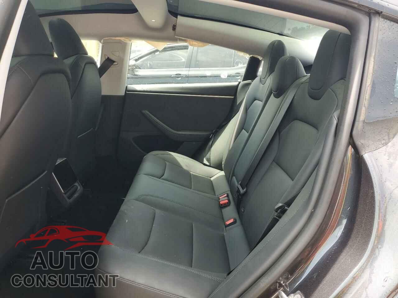 TESLA MODEL 3 2024 - 5YJ3E1EB0RF766193