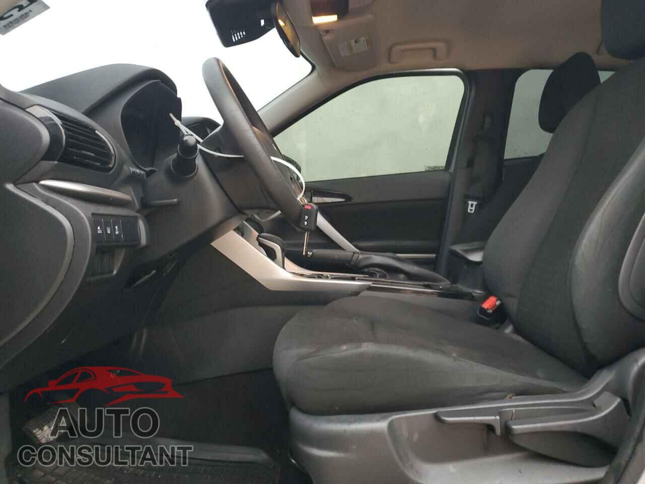 MITSUBISHI ECLIPSE 2022 - JA4ATUAA5NZ030277
