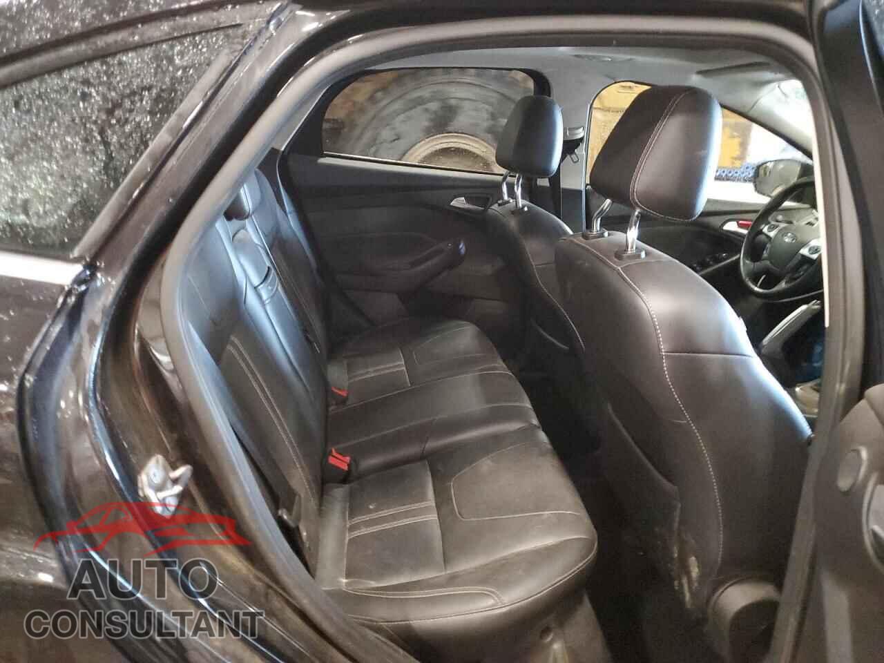FORD FOCUS 2012 - 1FAHP3H24CL340203