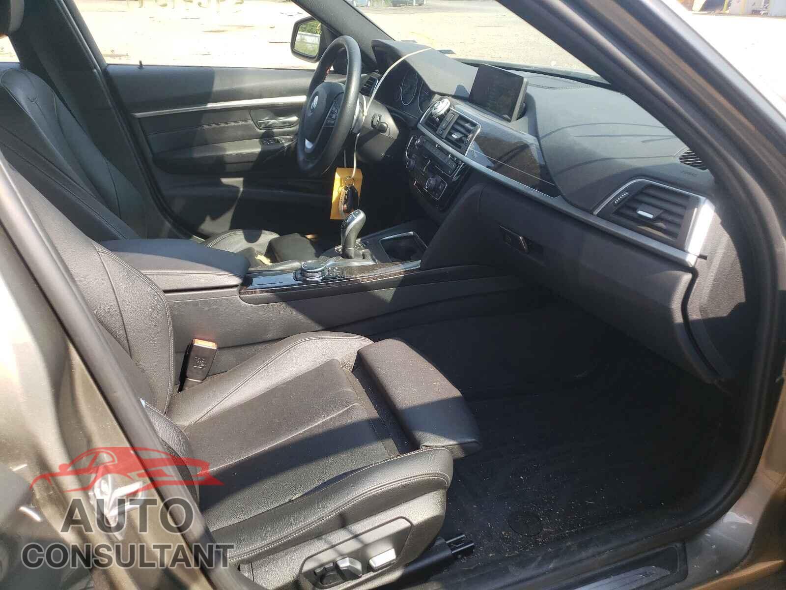 BMW 3 SERIES 2016 - WBA8E3G58GNU01653