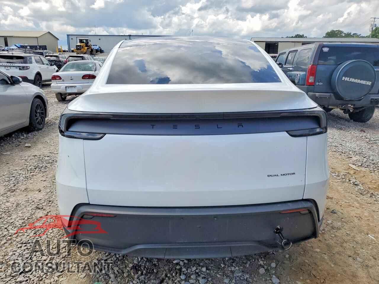 TESLA MODEL Y 2026 - 7SAYGDEEXTA593155