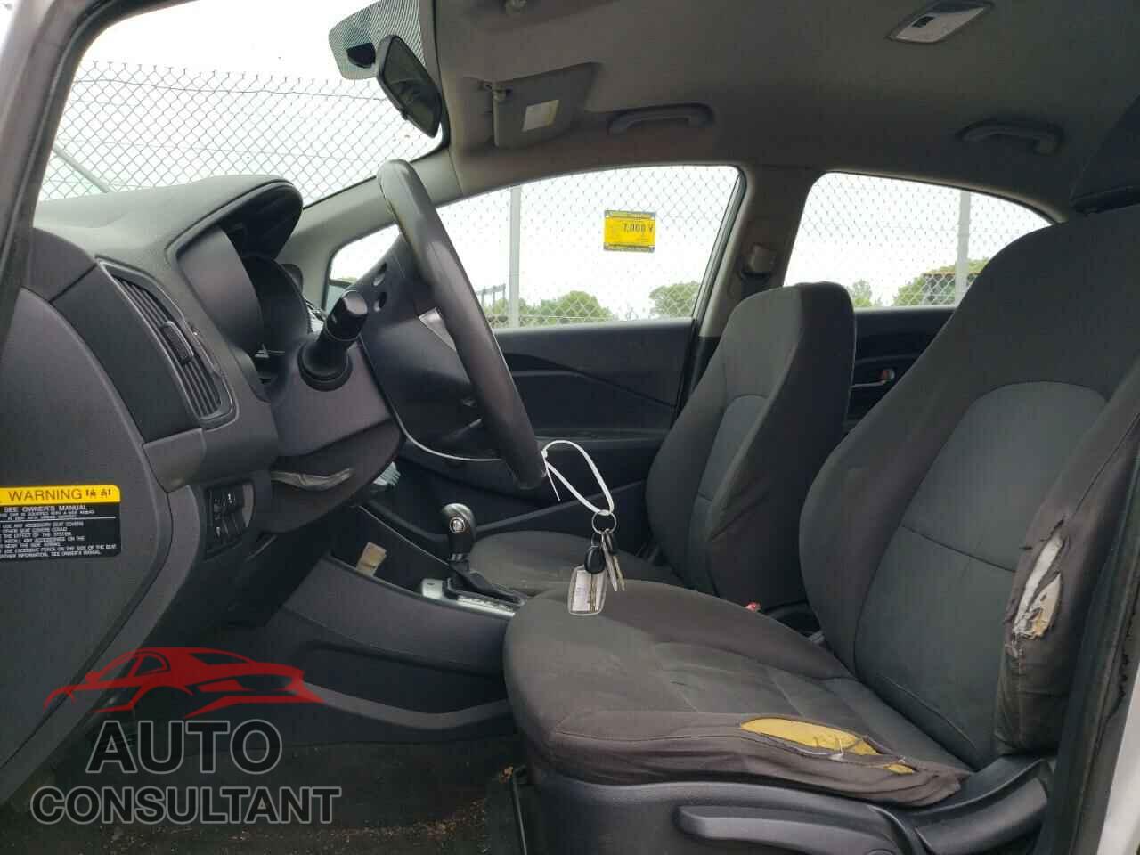 KIA RIO 2017 - KNADM5A35H6006930