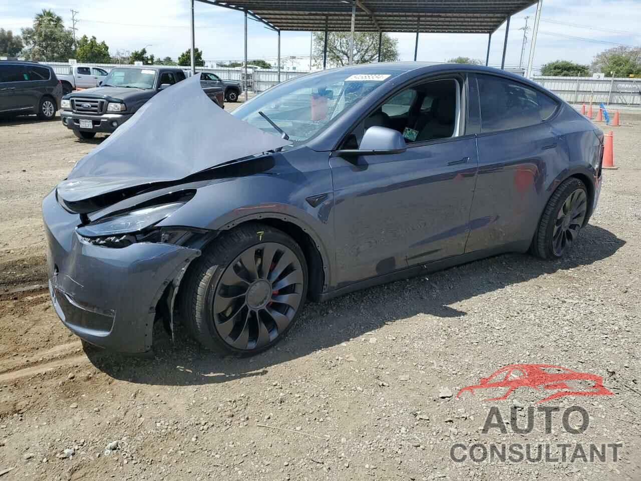 TESLA MODEL Y 2023 - 7SAYGDEF0PF840927