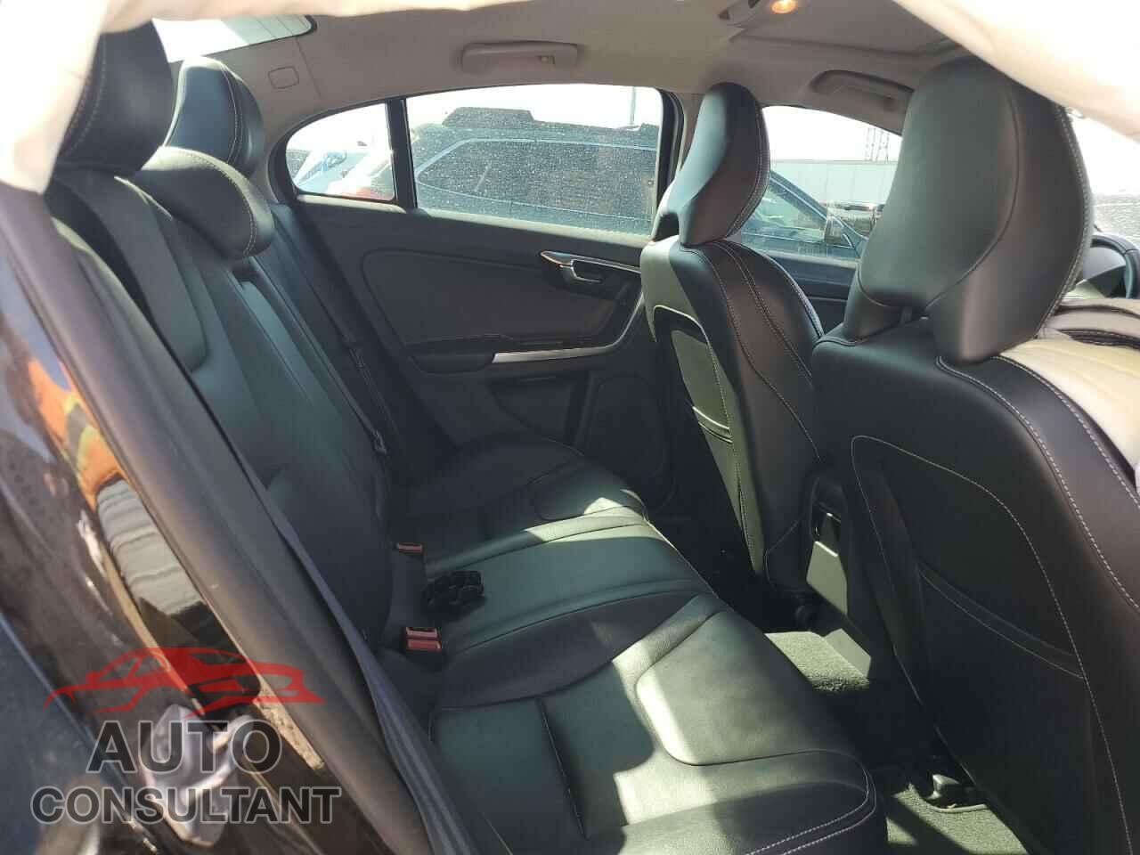VOLVO S60 2017 - YV126MFL5H2435350