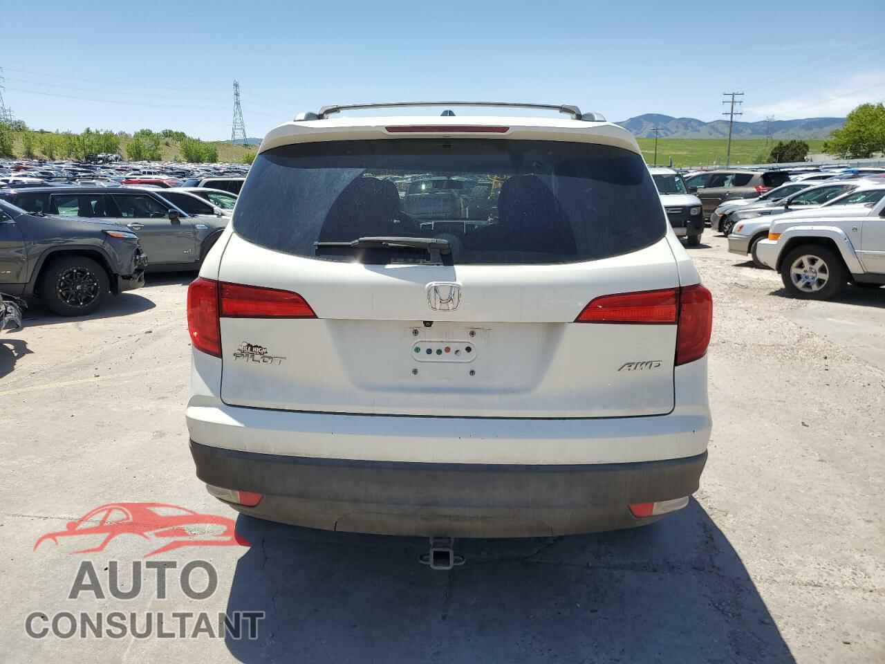 HONDA PILOT 2016 - 5FNYF6H36GB043546