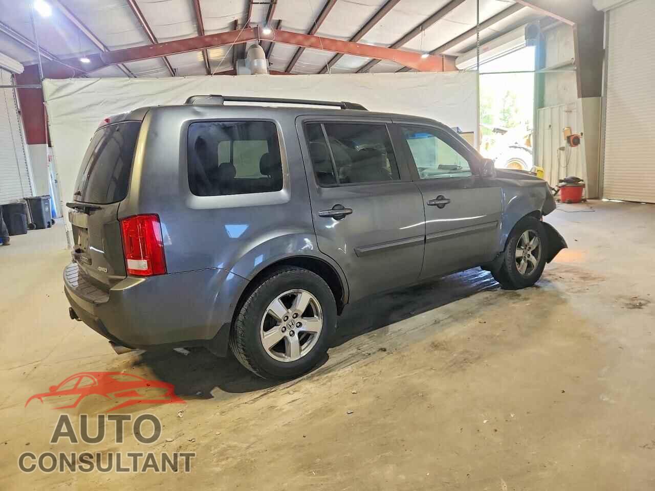 HONDA PILOT 2011 - 5FNYF4H58BB107004