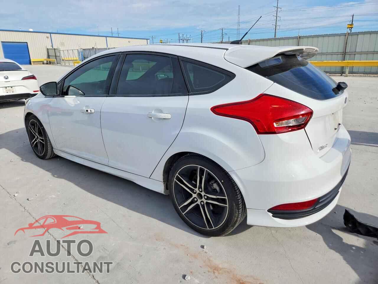 FORD FOCUS 2017 - 1FADP3L99HL292661