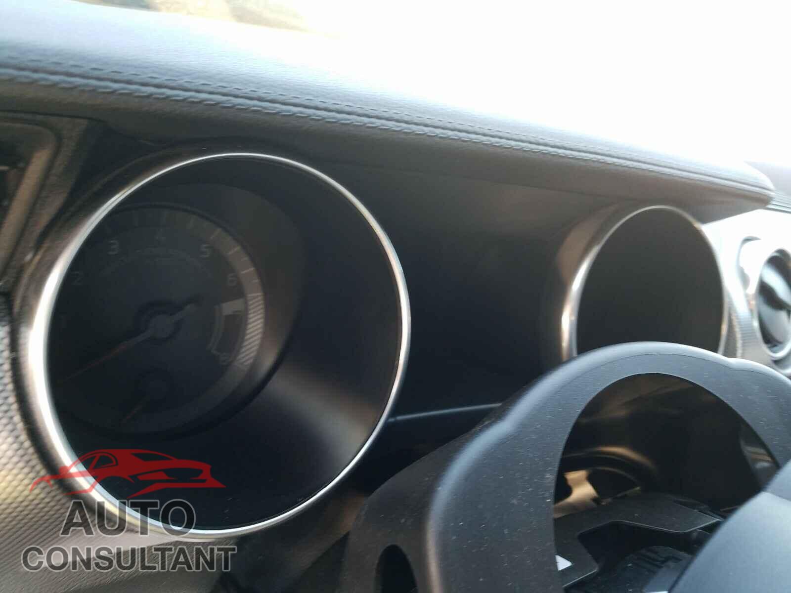FORD MUSTANG 2018 - 1FA6P8TH2J5159831