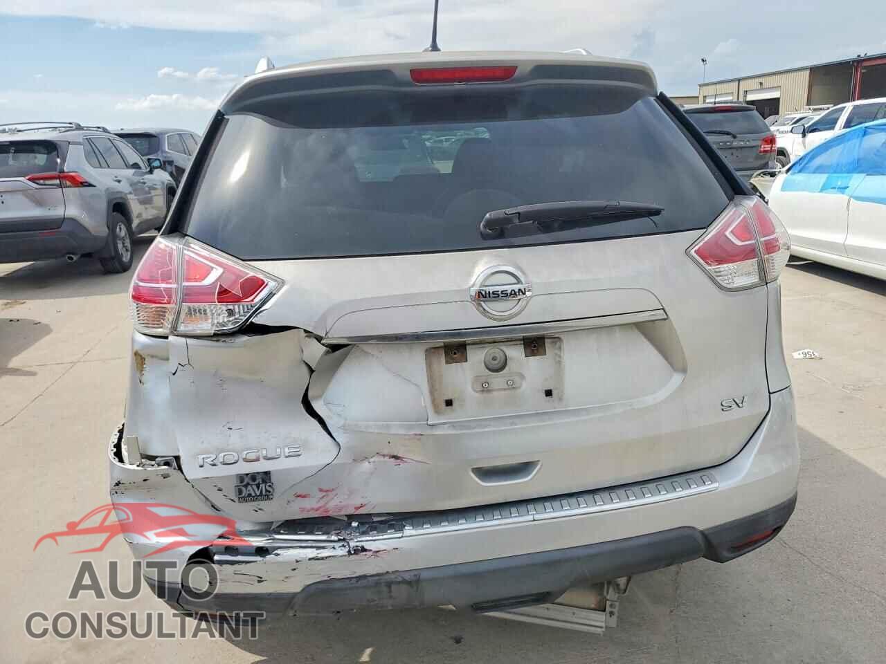 NISSAN ROGUE 2015 - KNMAT2MT8FP559615
