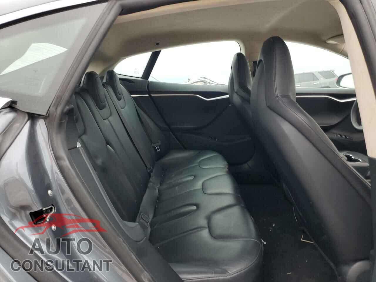 TESLA MODEL S 2013 - 5YJSA1CP6DFP22018