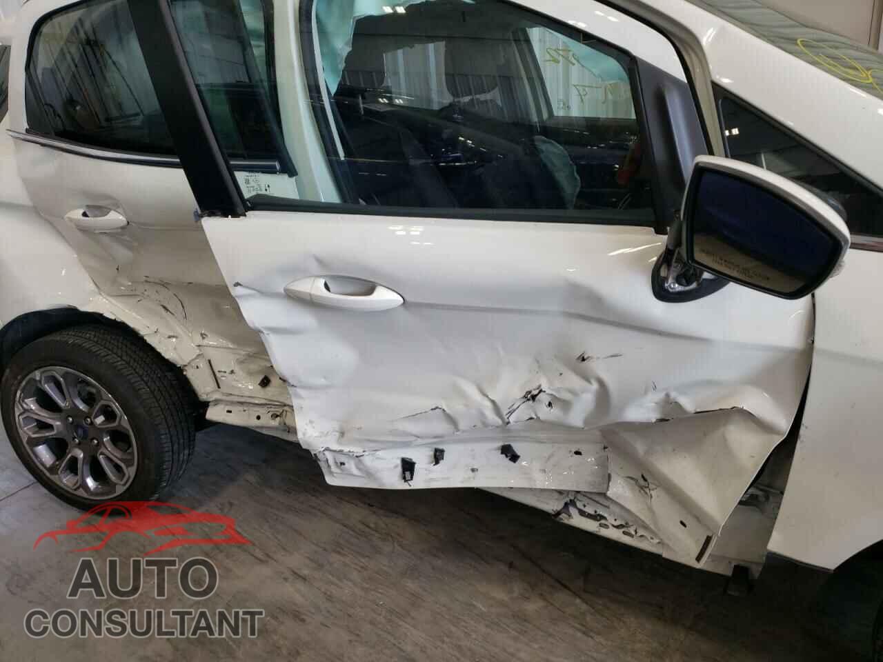 FORD ECOSPORT 2022 - MAJ6S3KL5NC461994
