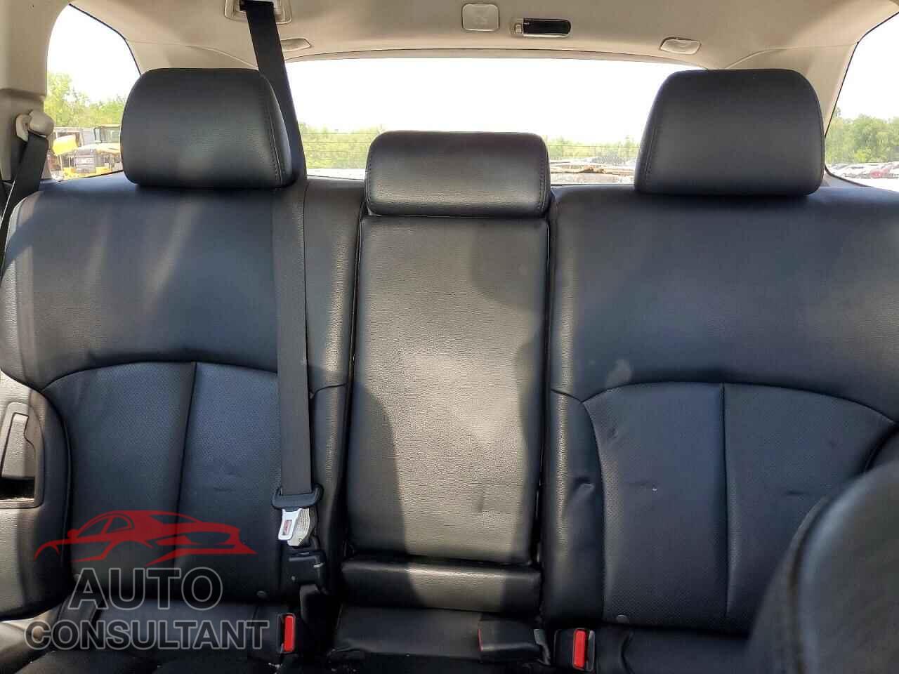 SUBARU OUTBACK 2013 - 4S4BRBKC9D3225017