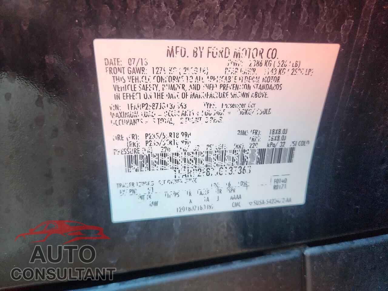 FORD TAURUS 2018 - 1FAHP2E87JG137363