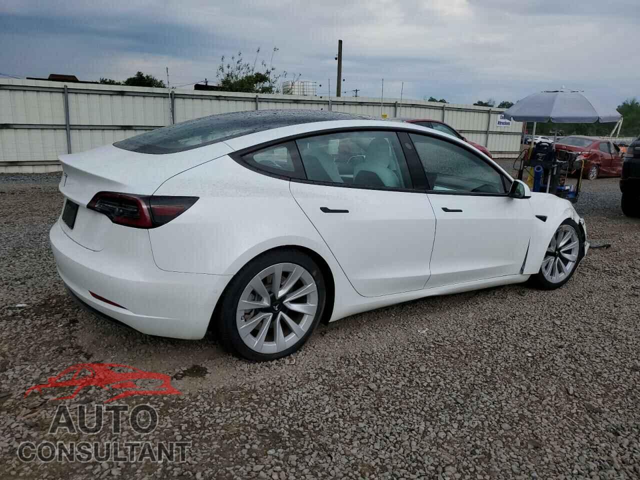 TESLA MODEL 3 2022 - 5YJ3E1EA8NF317362