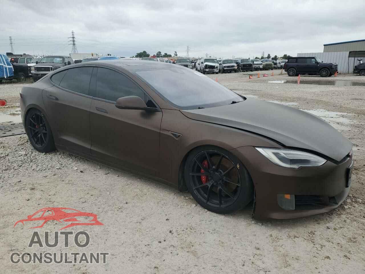 TESLA MODEL S 2016 - 5YJSA1E1XGF151033