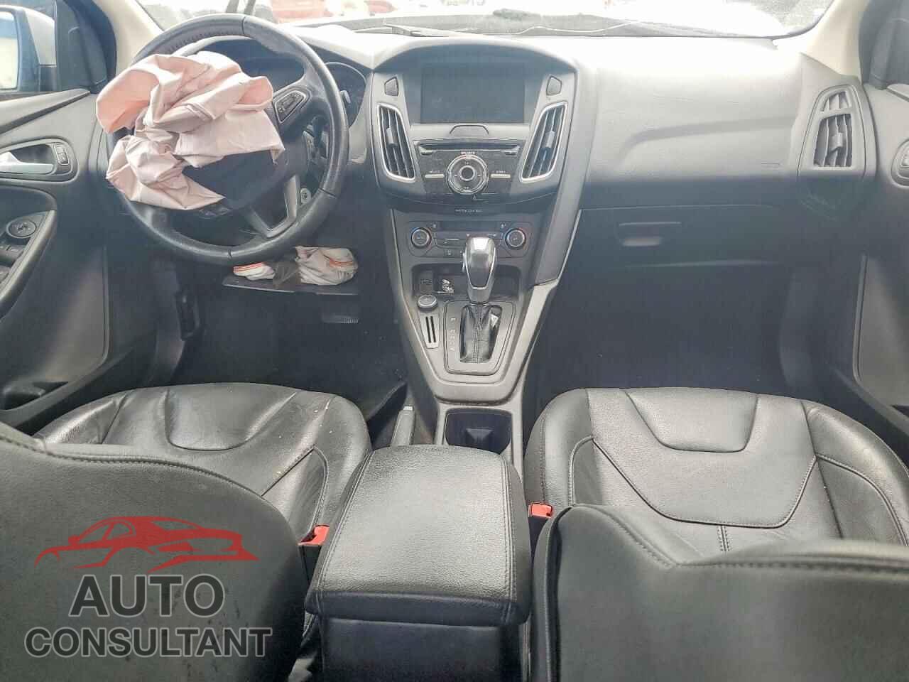 FORD FOCUS 2016 - 1FADP3F25GL256690
