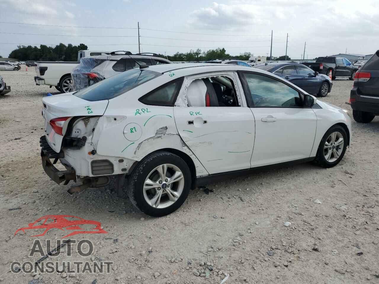 FORD FOCUS 2013 - 1FADP3F24DL267952