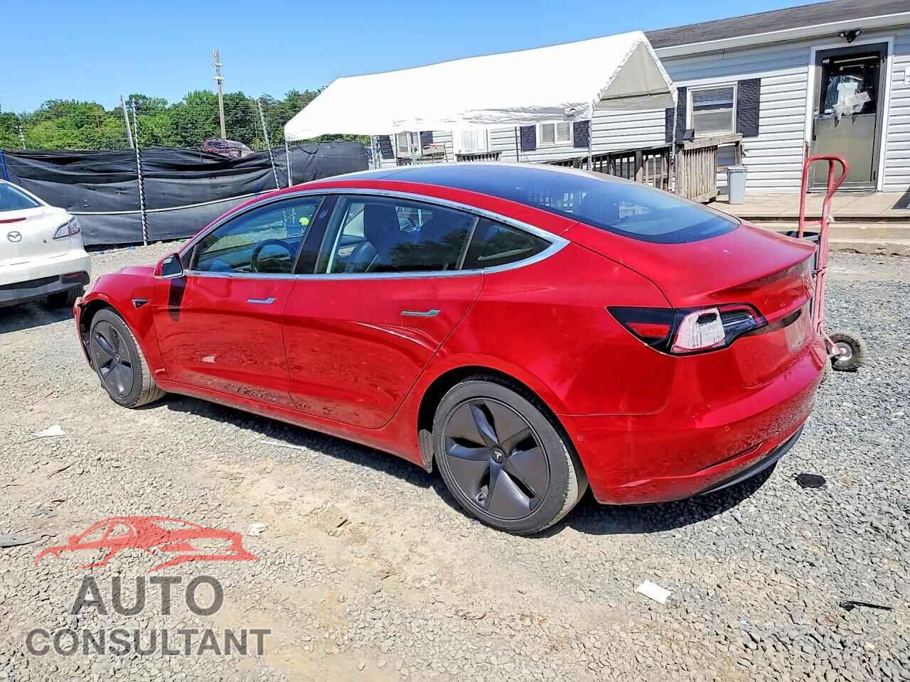 TESLA MODEL 3 2018 - 5YJ3E1EA0JF040717