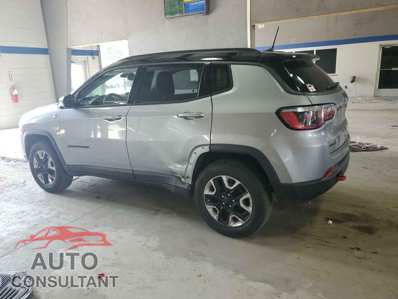 JEEP COMPASS 2018 - 3C4NJDDB7JT199249