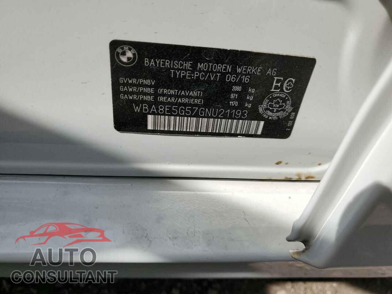 BMW 3 SERIES 2016 - WBA8E5G57GNU21193