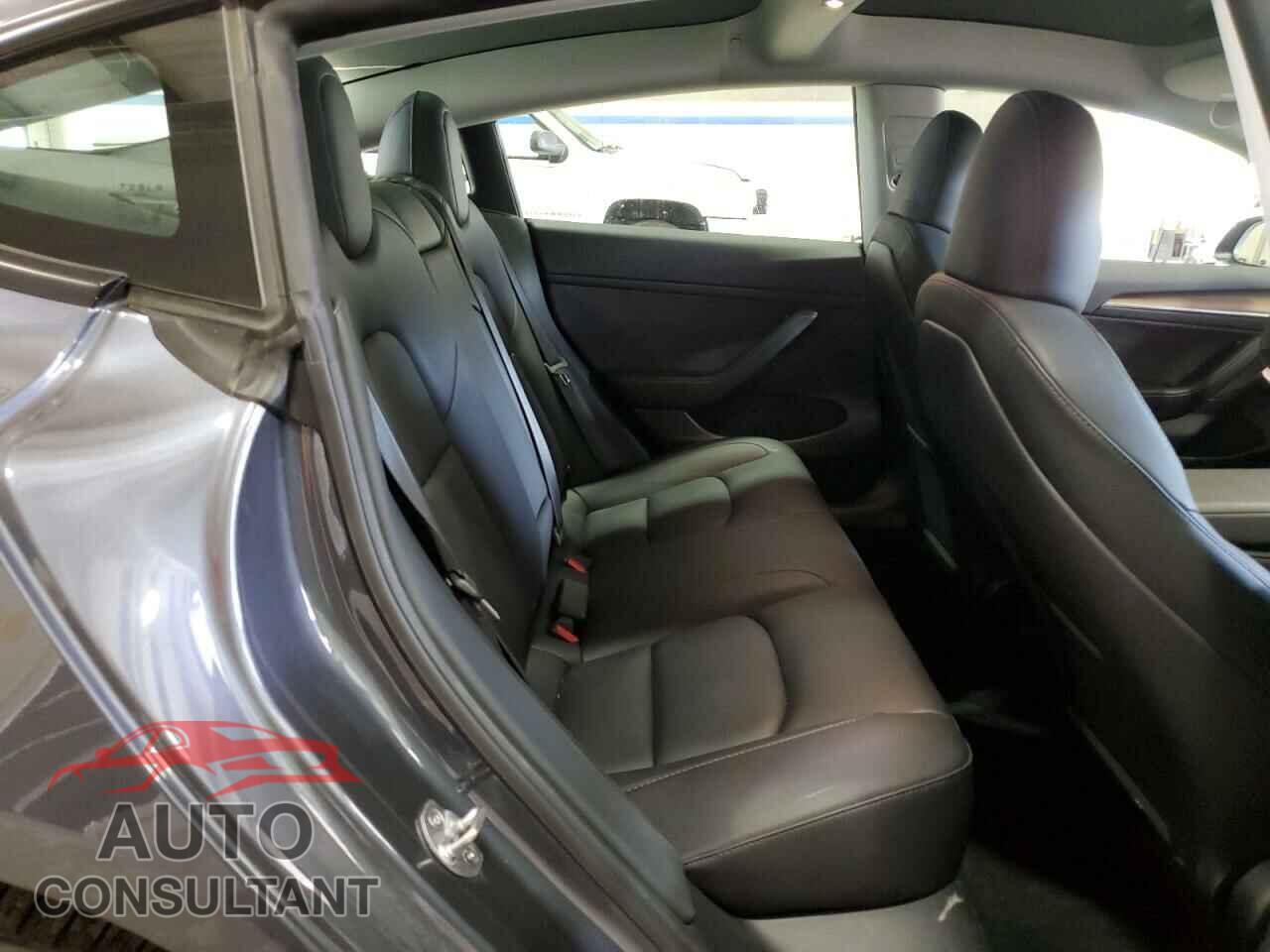 TESLA MODEL 3 2023 - 5YJ3E1EA5PF658737