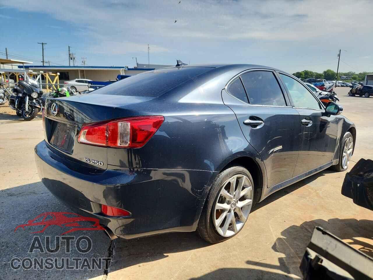 LEXUS IS 2011 - JTHBF5C28B2101231
