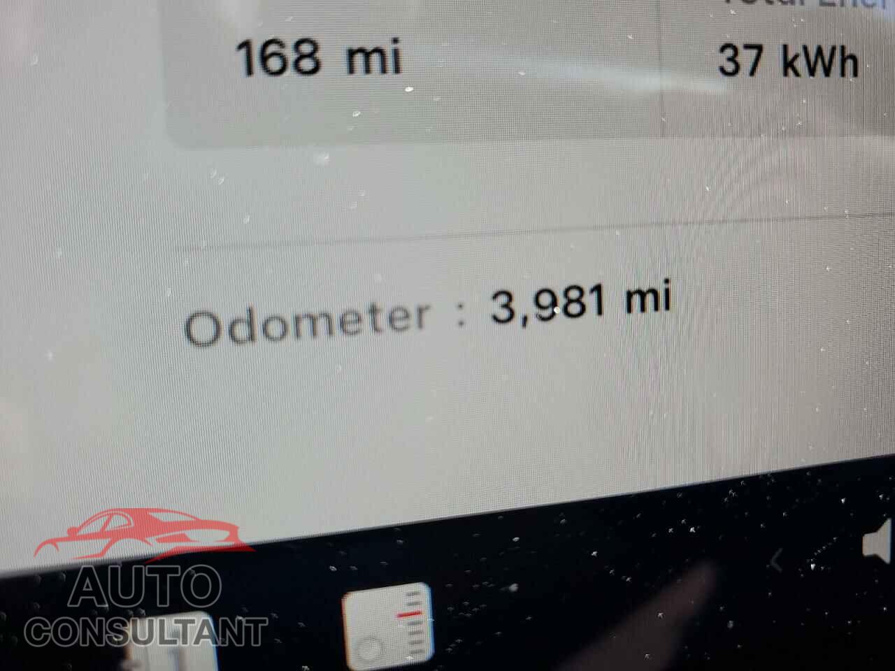 TESLA MODEL 3 2023 - 5YJ3E1EA8PF653418