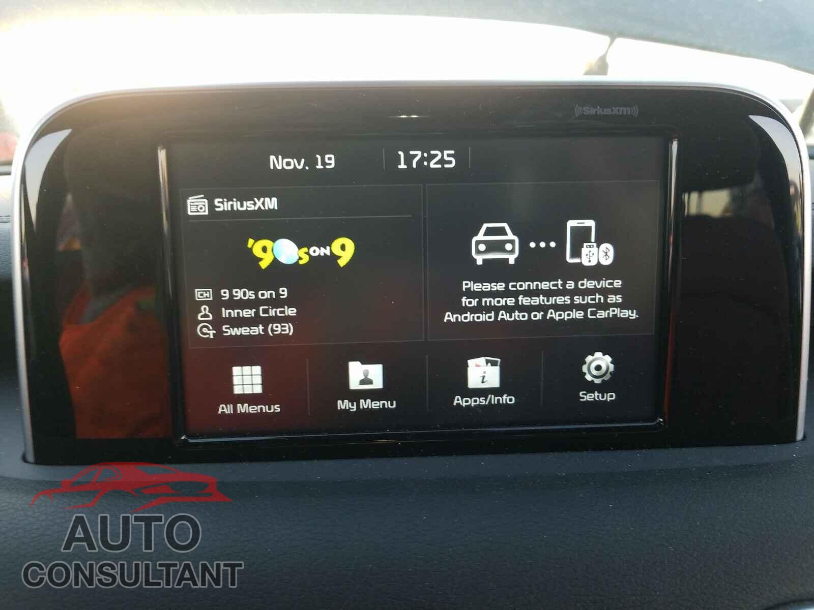 KIA STINGER 2021 - KNAE35LC6M6089489