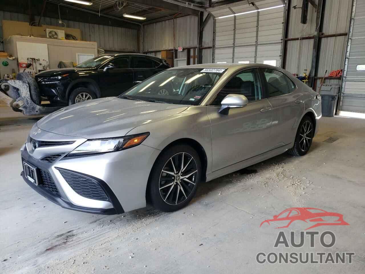 TOYOTA CAMRY 2022 - 4T1G11AK1NU665437