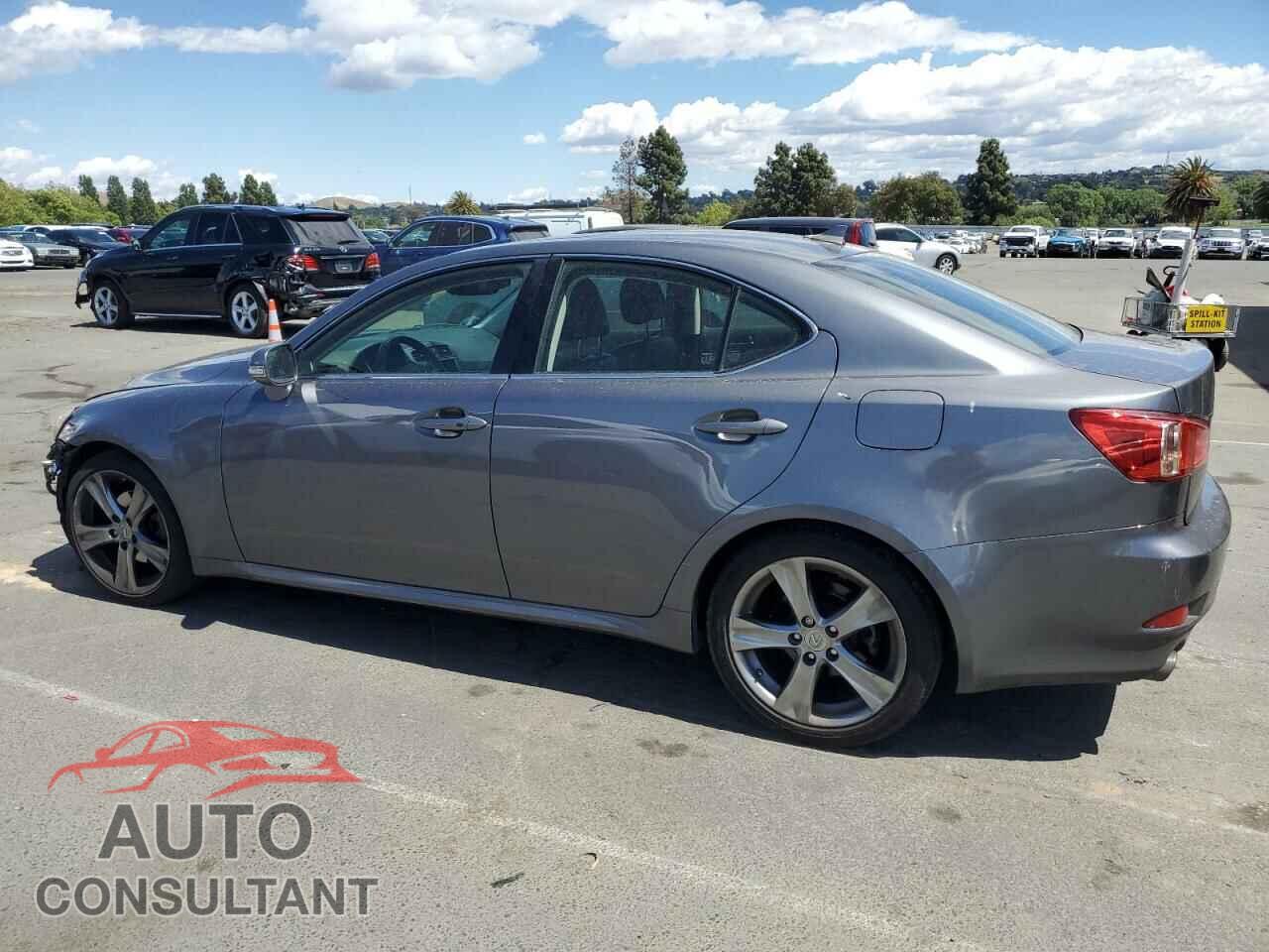 LEXUS IS 2012 - JTHBF5C21C5168933