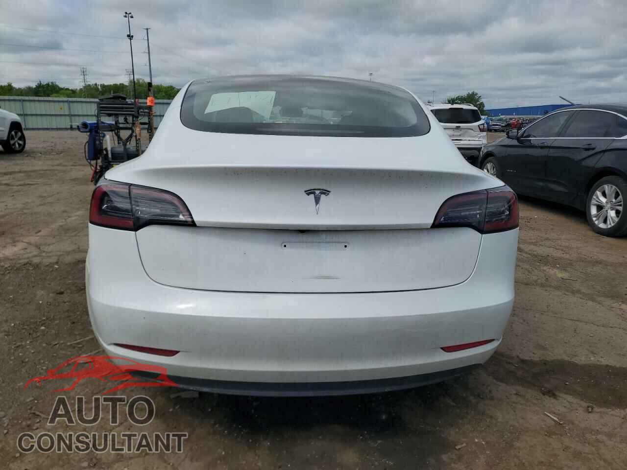 TESLA MODEL 3 2023 - 5YJ3E1EA0PF575488