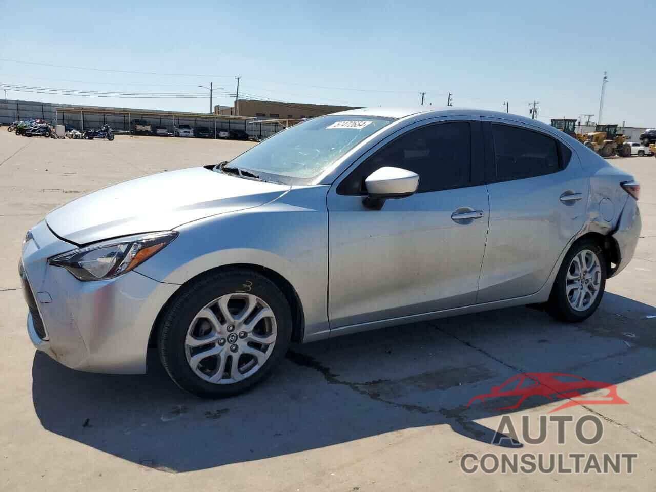 TOYOTA YARIS 2018 - 3MYDLBYV3JY321687