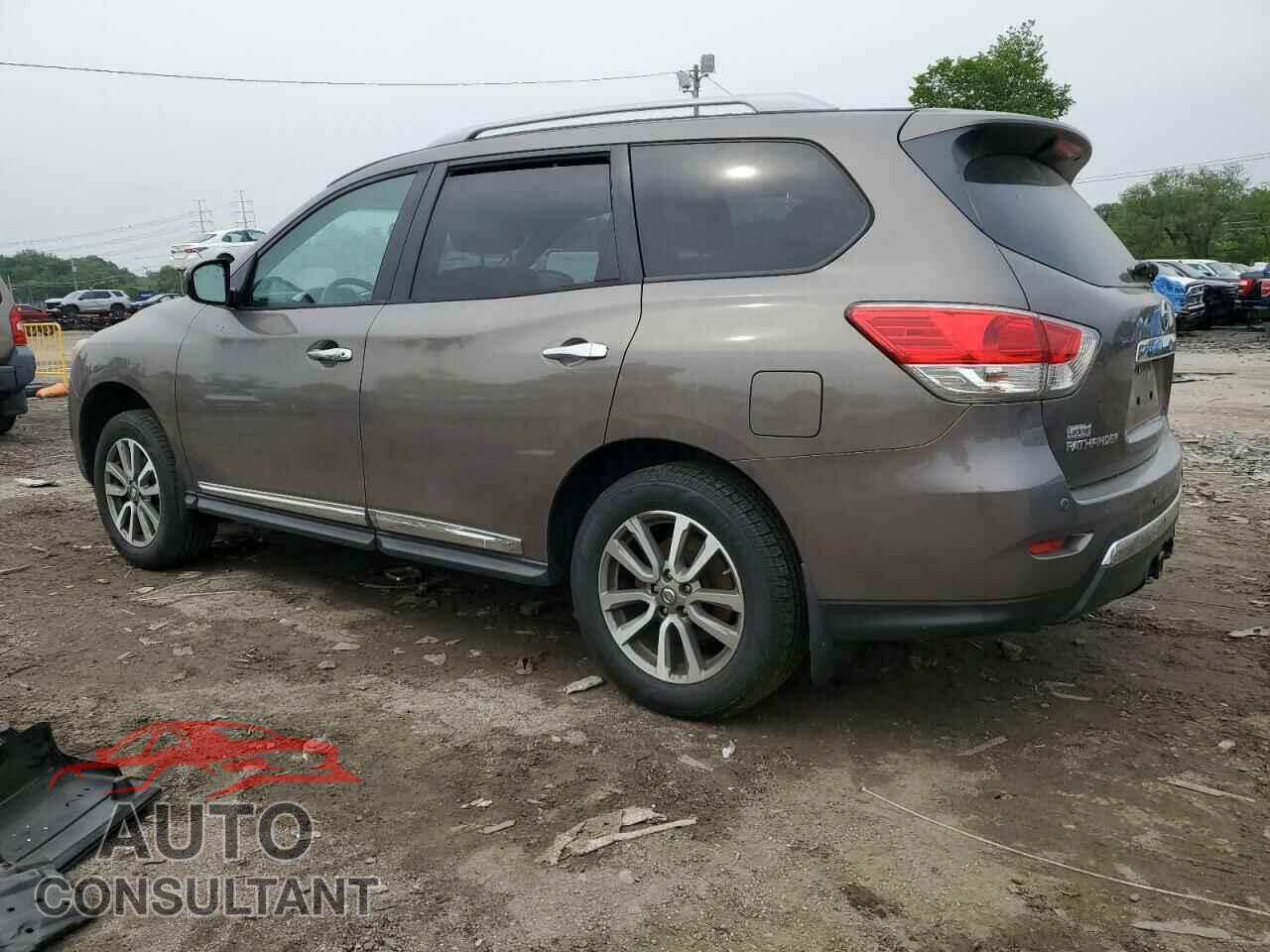 NISSAN PATHFINDER 2013 - 5N1AR2MM6DC633055