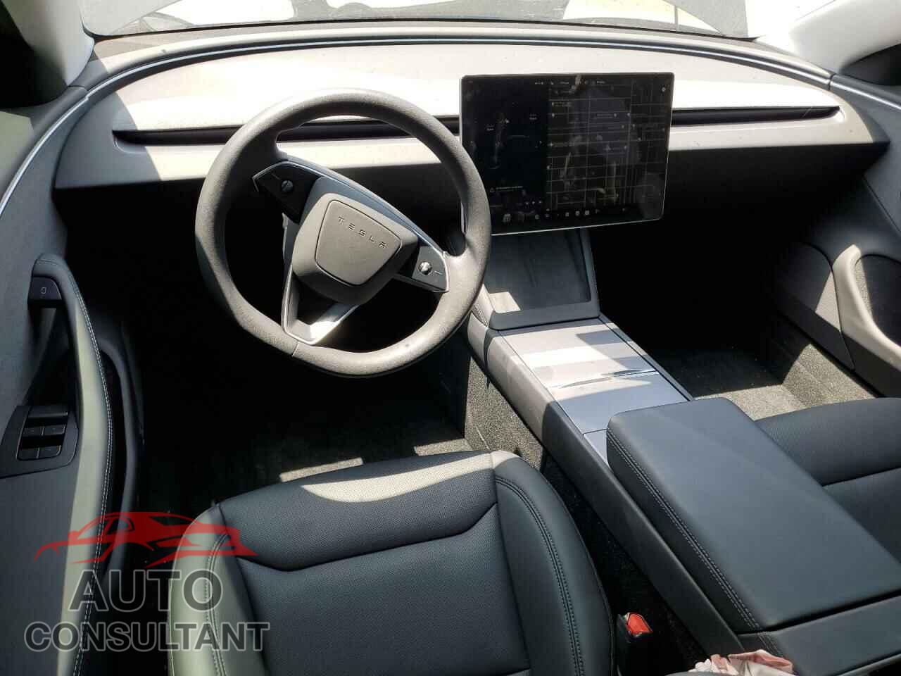 TESLA MODEL 3 2024 - 5YJ3E1EA9RF728128