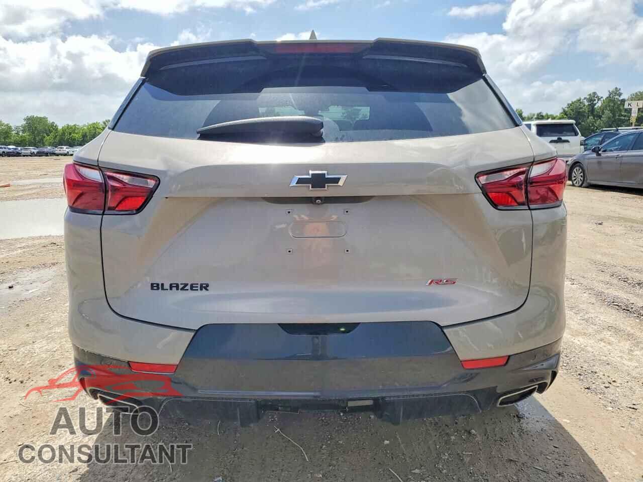 CHEVROLET BLAZER 2021 - 3GNKBERS9MS583405