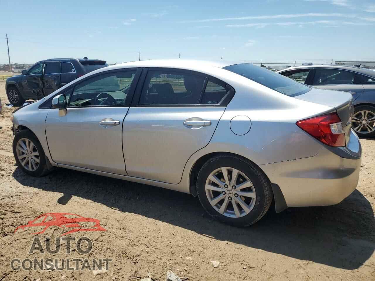 HONDA CIVIC 2012 - 2HGFB2F96CH328899