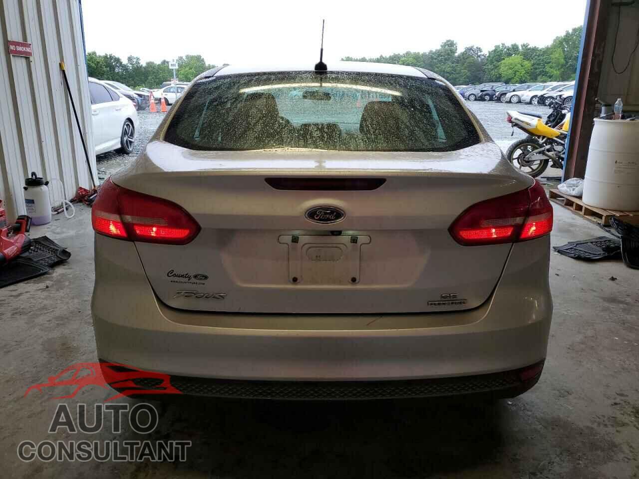FORD FOCUS 2015 - 1FADP3F2XFL205698