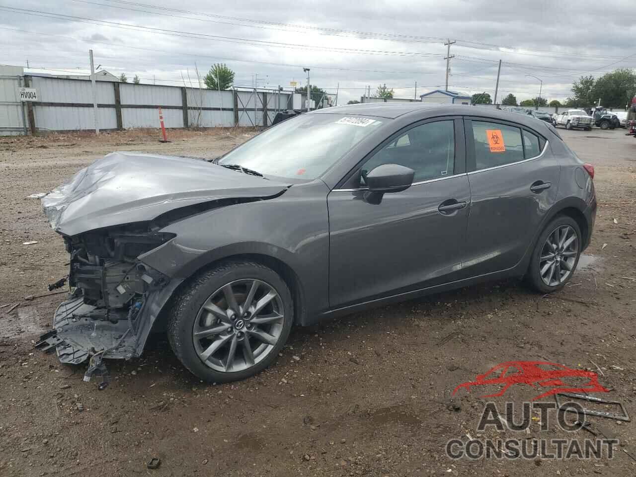 MAZDA 3 2018 - 3MZBN1L34JM166281