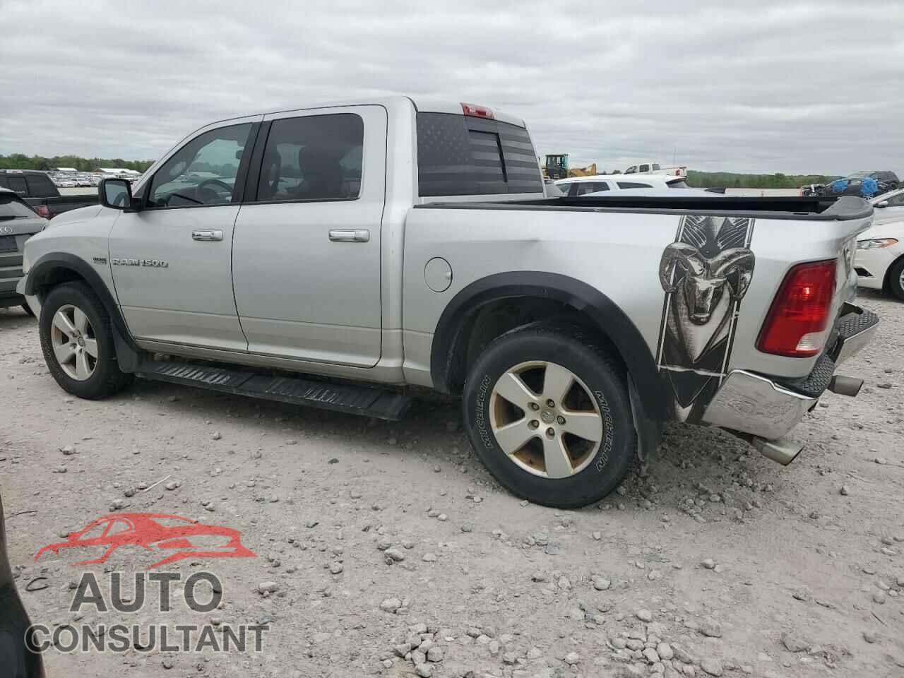 DODGE RAM 1500 2012 - 1C6RD7LT4CS134908